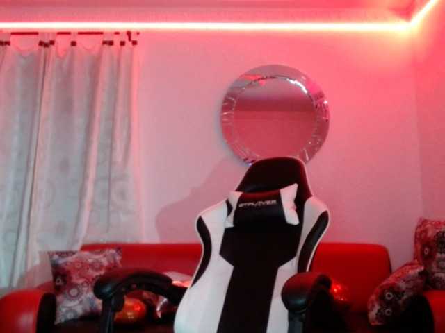 Live sex webcam photo for hot-sexy-bunny #276678737