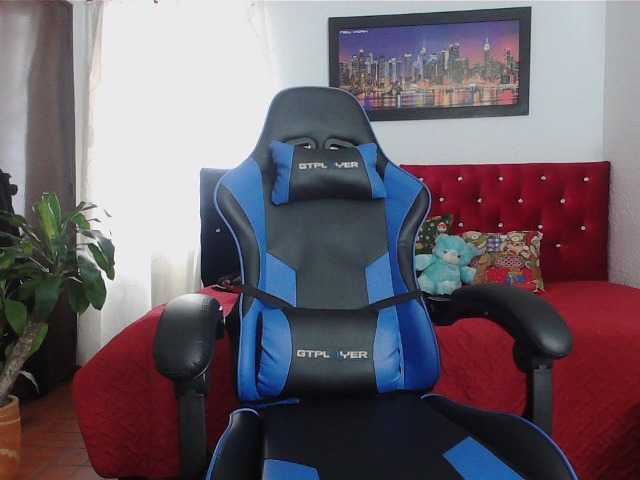 Live sex webcam photo for hot-sexy-bunny #276893218