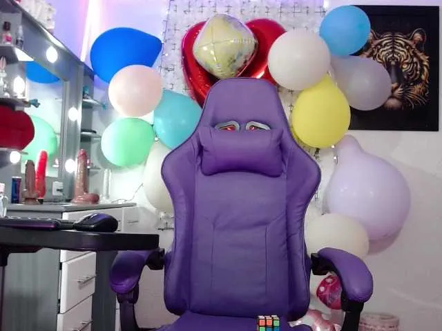 Live sex webcam photo for hot-sexy-bunny #291481737