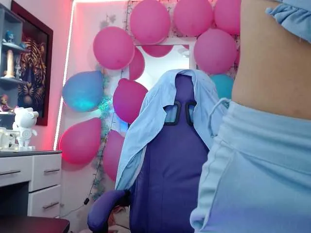 Live sex webcam photo for hot-sexy-bunny #291536243