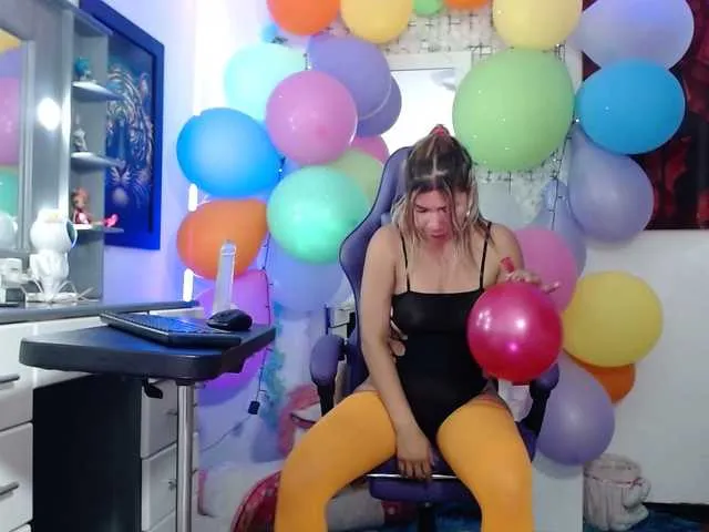 Live sex webcam photo for hot-sexy-bunny #291883929