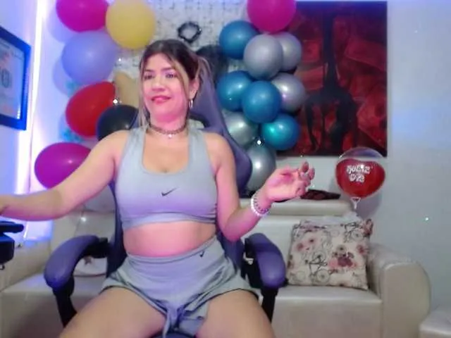 Live sex webcam photo for hot-sexy-bunny #292329977