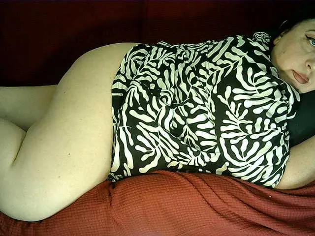 Live sex webcam photo for hotangel-fun1 #292628576