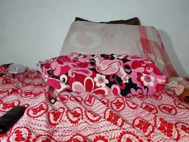 Live sex webcam photo for hotdevora #291444610