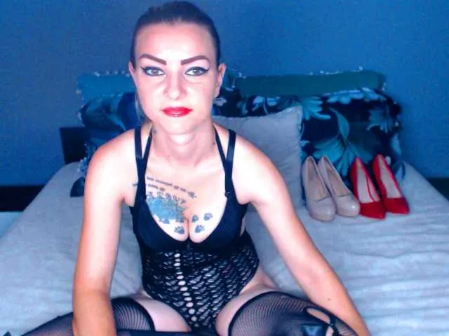 Live sex webcam photo for hotdirtyalice #294040821