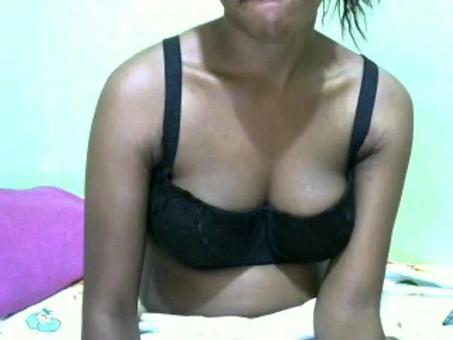 Live sex webcam photo for hotfah #273876904