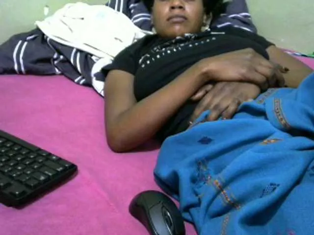 Live sex webcam photo for hotfah #273957196