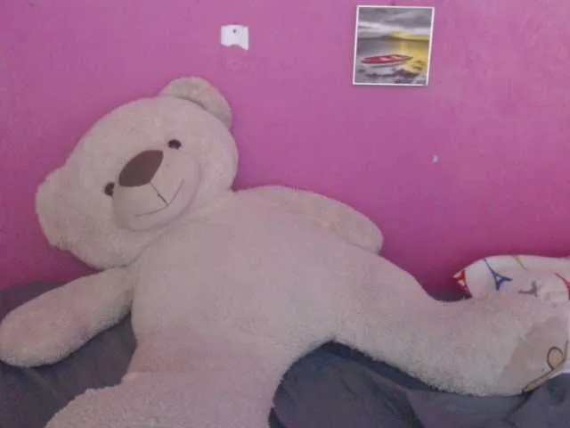 Live sex webcam photo for hotgarden #273463818