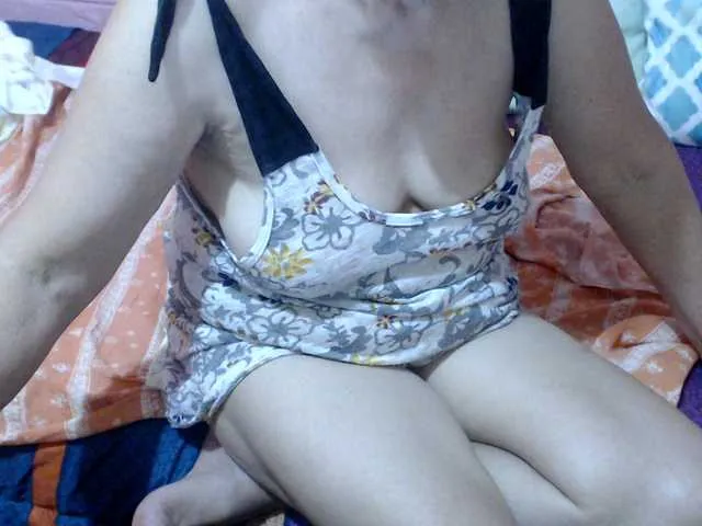 Live sex webcam photo for hotgrannyxx #272549319