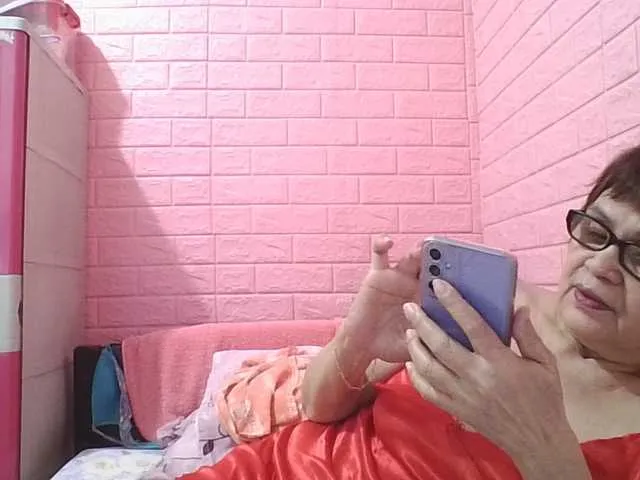 Live sex webcam photo for hotgrannyxx #276494989