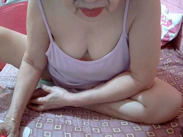 Live sex webcam photo for hotgrannyxx #276840990