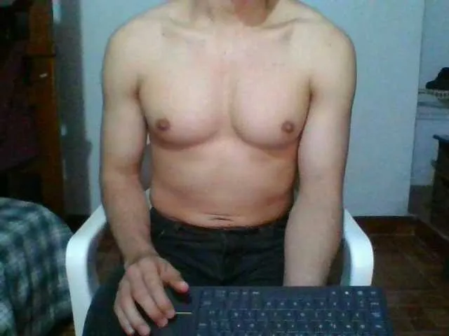Live sex webcam photo for hotguy13 #273435140