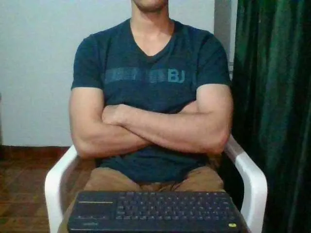Live sex webcam photo for hotguy13 #273524223