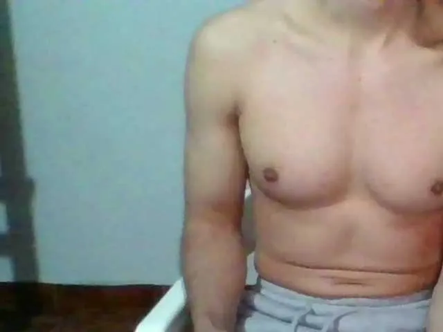 Live sex webcam photo for hotguy13 #273673694