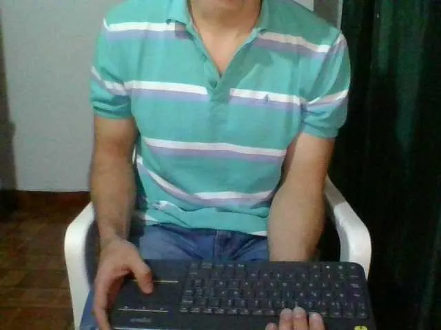 Live sex webcam photo for hotguy13 #273821807