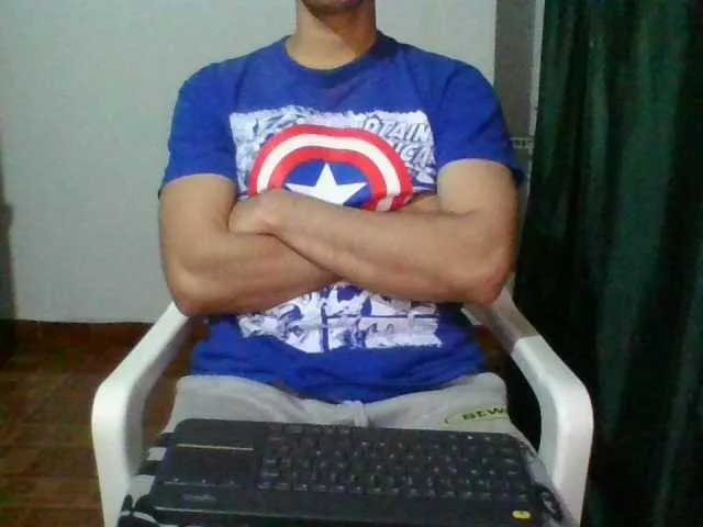 Live sex webcam photo for hotguy13 #273919160