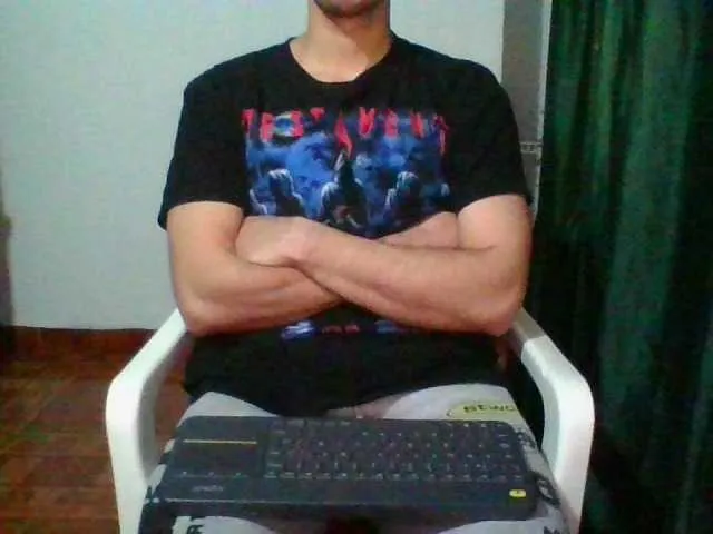 Live sex webcam photo for hotguy13 #273955350