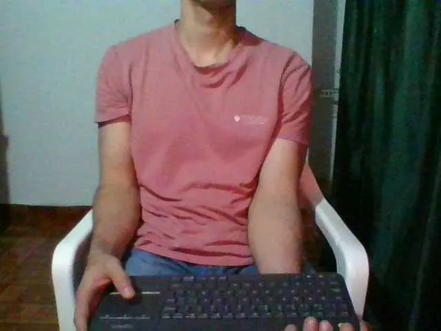 Live sex webcam photo for hotguy13 #273988945