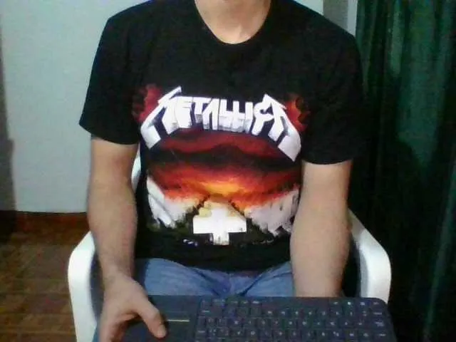 Live sex webcam photo for hotguy13 #274029680