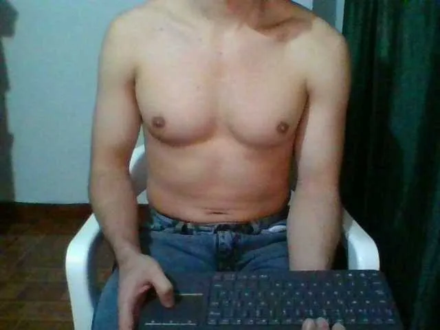 Live sex webcam photo for hotguy13 #274064671