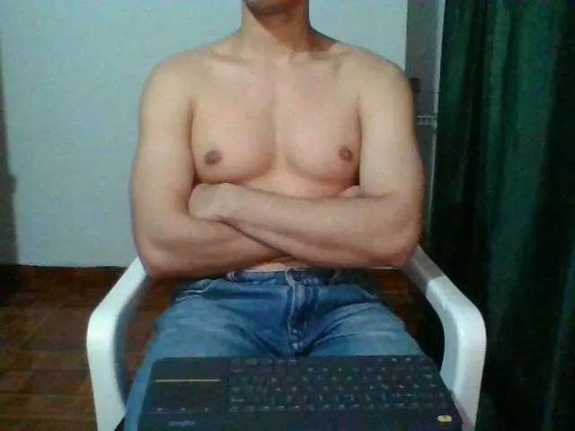 Live sex webcam photo for hotguy13 #274102855