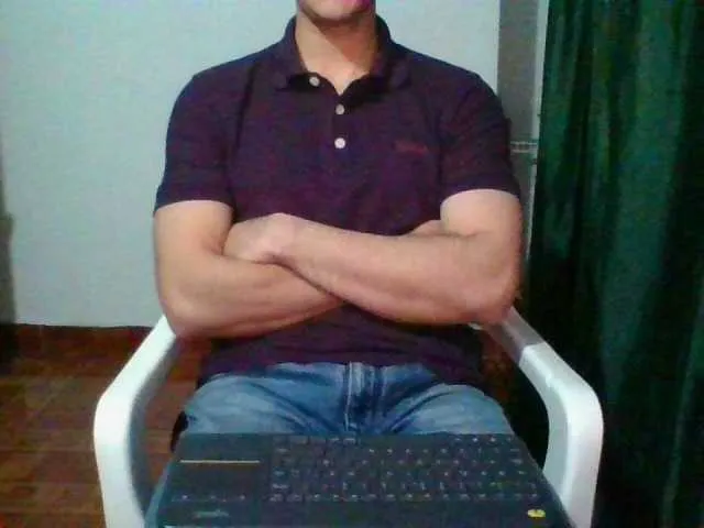Live sex webcam photo for hotguy13 #274146028