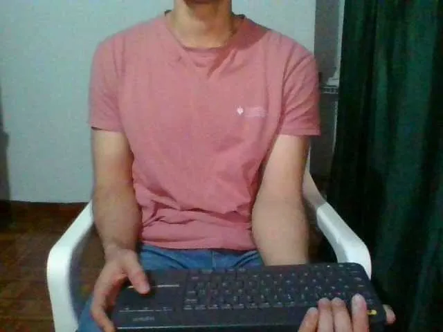 Live sex webcam photo for hotguy13 #274207256