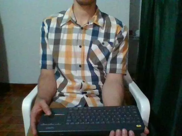 Live sex webcam photo for hotguy13 #274290113