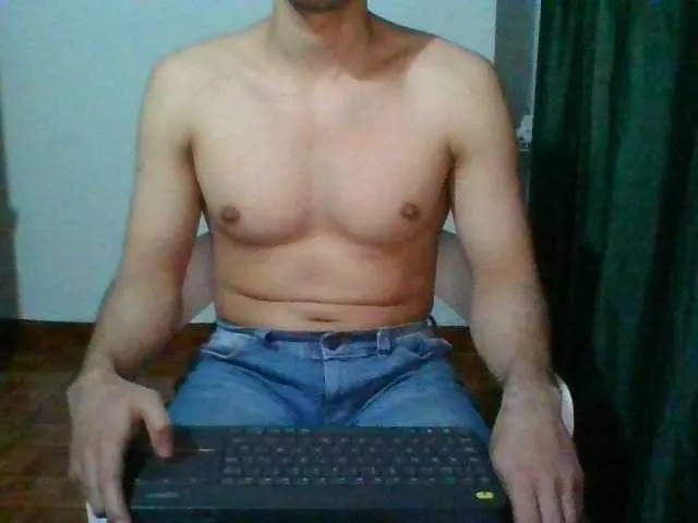 Live sex webcam photo for hotguy13 #274328515
