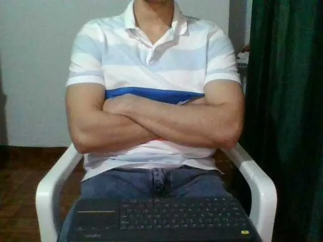 Live sex webcam photo for hotguy13 #274458647