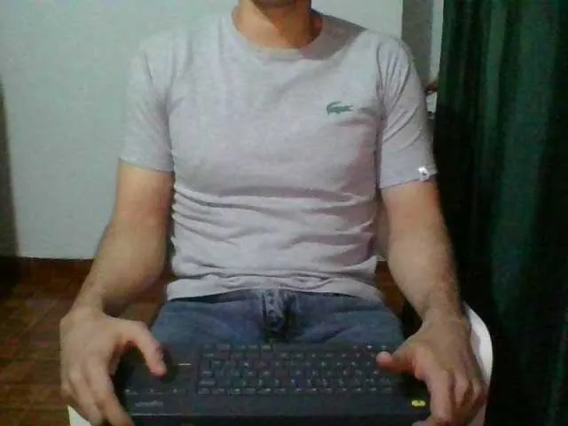 Live sex webcam photo for hotguy13 #274502652