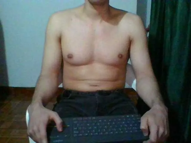 Live sex webcam photo for hotguy13 #274583651