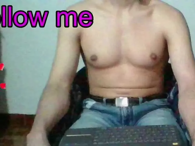 Live sex webcam photo for hotguy13 #275514125