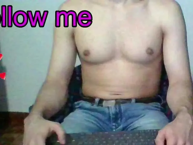 Live sex webcam photo for hotguy13 #275565958