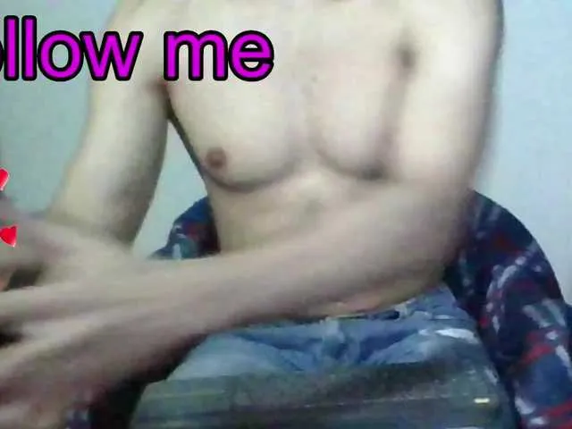 Live sex webcam photo for hotguy13 #275611543