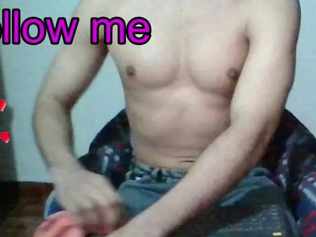 Live sex webcam photo for hotguy13 #275624051