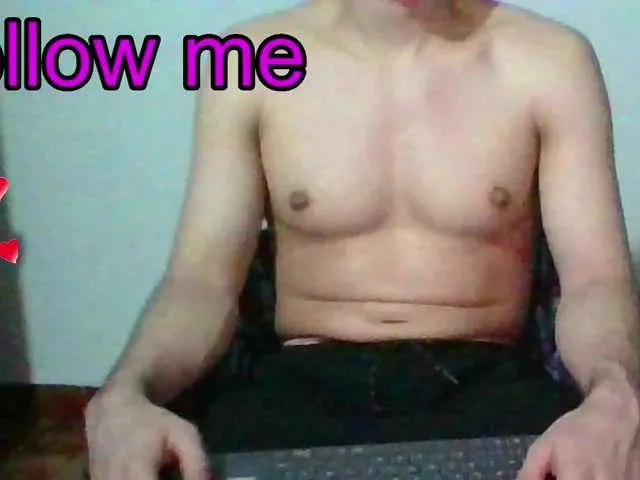 Live sex webcam photo for hotguy13 #275696503