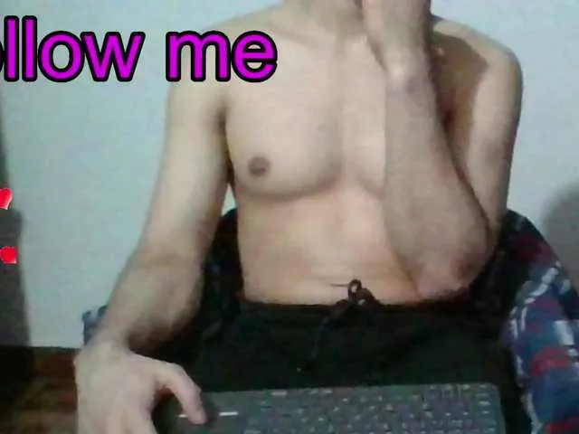 Live sex webcam photo for hotguy13 #275719526