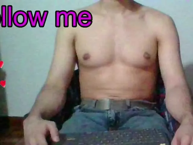 Live sex webcam photo for hotguy13 #275820464