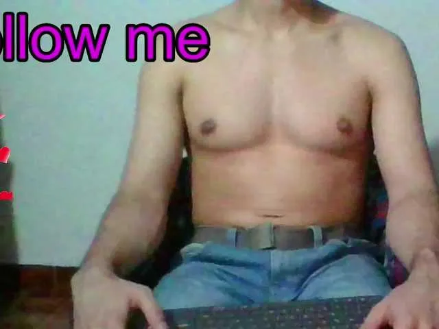 Live sex webcam photo for hotguy13 #275838355