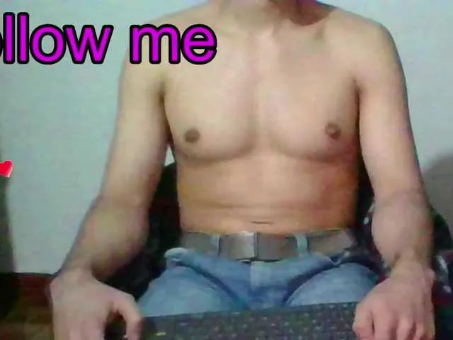 Live sex webcam photo for hotguy13 #275882085