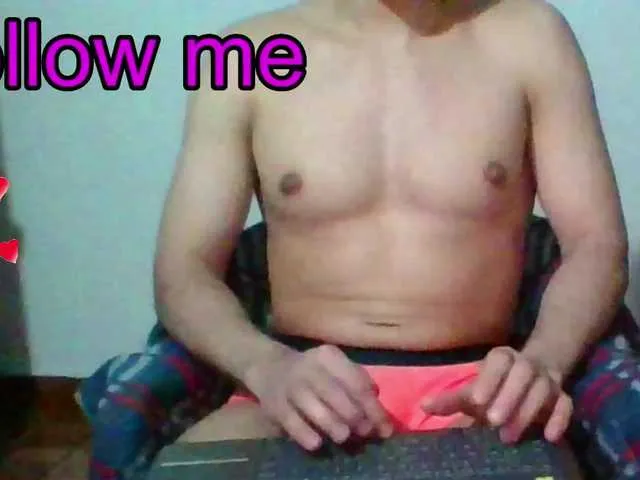 Live sex webcam photo for hotguy13 #275980588