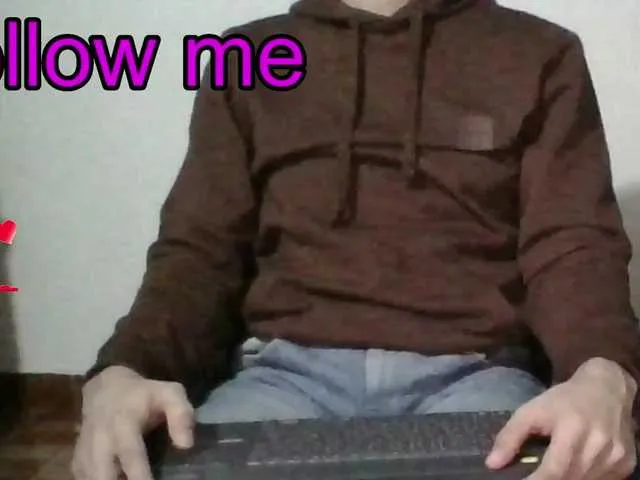 Live sex webcam photo for hotguy13 #276048207