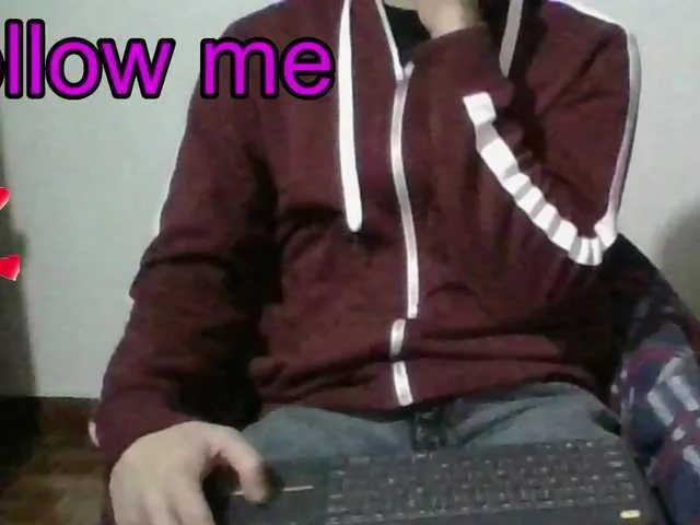 Live sex webcam photo for hotguy13 #276112492