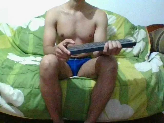 Live sex webcam photo for hotguy13 #276867136