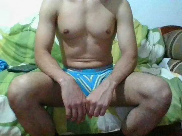 Live sex webcam photo for hotguy13 #276888693