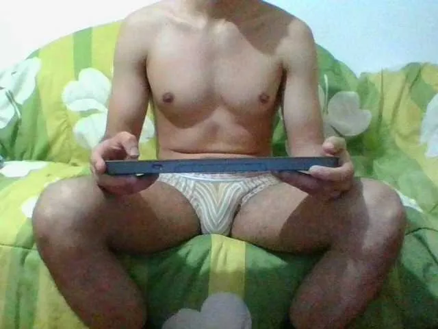 Live sex webcam photo for hotguy13 #276936251