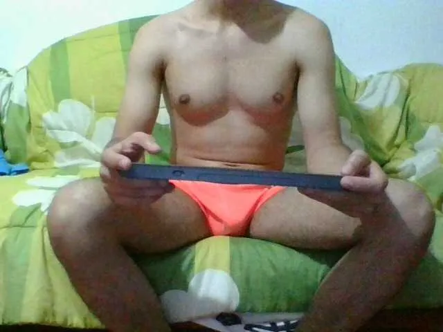Live sex webcam photo for hotguy13 #277005389