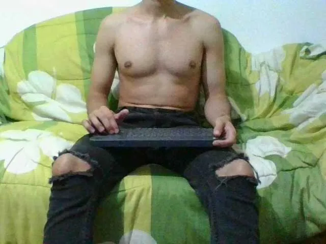 Live sex webcam photo for hotguy13 #277026646