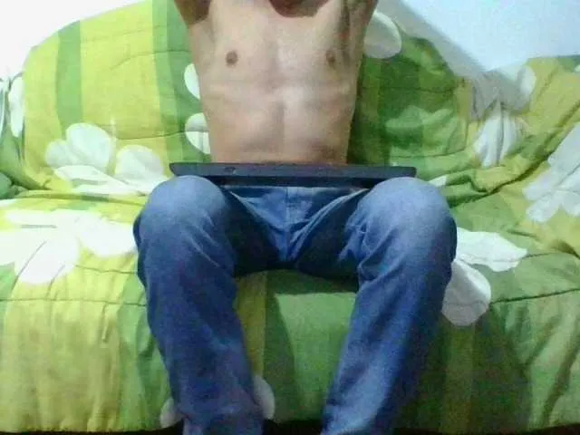 Live sex webcam photo for hotguy13 #277062068
